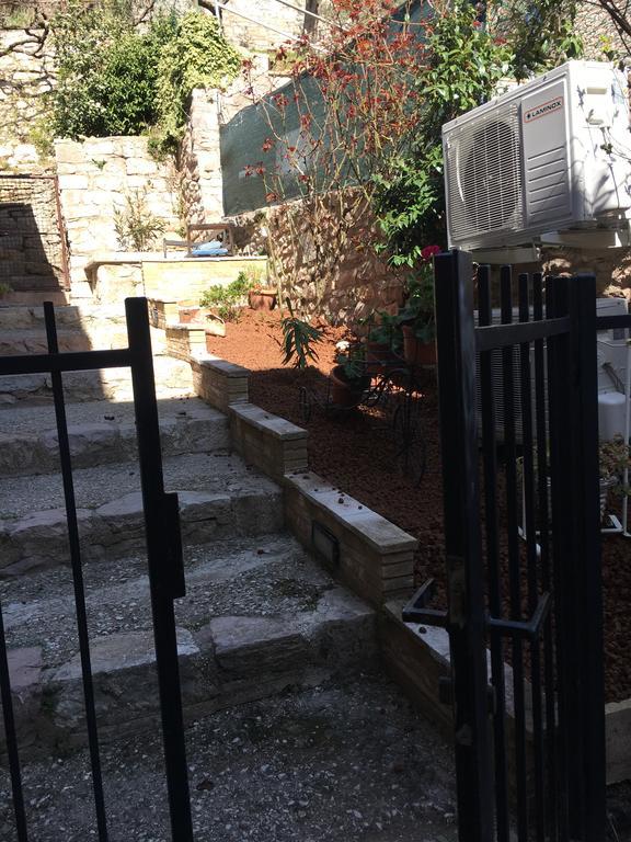 Apartments Aurora Delle Rose Assisi Dış mekan fotoğraf