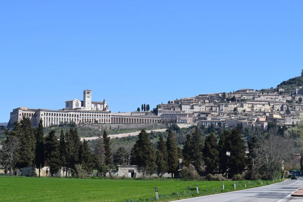 Apartments Aurora Delle Rose Assisi Dış mekan fotoğraf